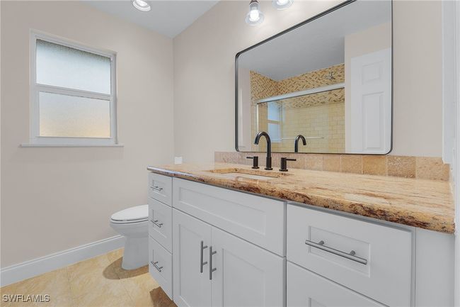 Bathroom | Image 25