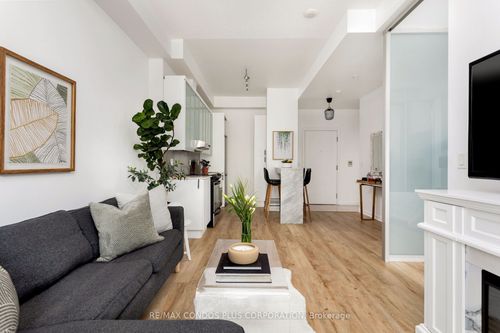 101-111 Elizabeth St, Toronto, ON, M5G1P7 | Card Image