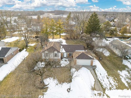 1886 Hickory Bark Ln, Bloomfield Hills, MI, 48304-1116 | Card Image