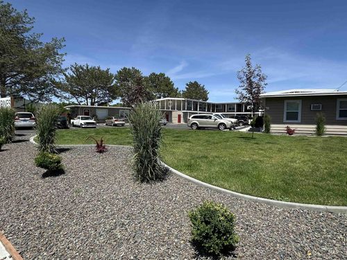 305 Nw 8th Ave, Ontario, OR, 97914-1550 | Card Image