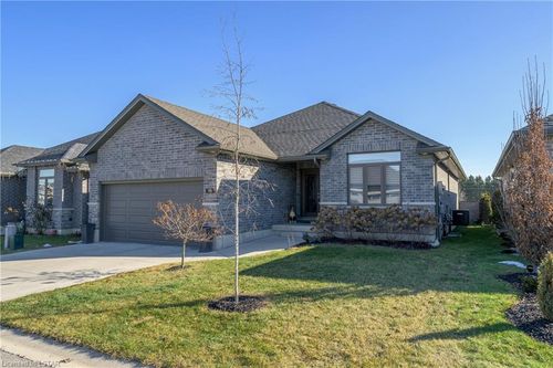 11-38 Elliott Trail, Thames Centre, ON, N0M2P0 | Card Image