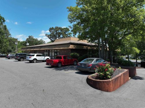 100 Ridgeway St, Hot Springs, AR, 71901-7145 | Card Image