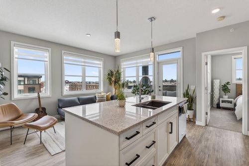 1402-80 Greenbriar Pl Nw, Calgary, AB, T3B6J4 | Card Image