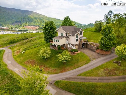 73 Walter Ridge Rd, West Jefferson, NC, 28694-9778 | Card Image