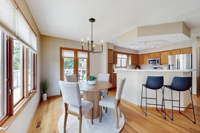 4855 Coachlight Dr, Home with 3 bedrooms, 3 bathrooms and null parking in West Des Moines IA | Image 7