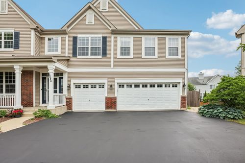 5046 Nelson Ct, Wadsworth, IL, 60083-8937 | Card Image