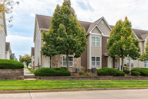 10107-6330 Beechtree Dr, West Des Moines, IA, 50266-4401 | Card Image
