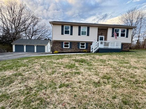 813 Bratcher Lane, Berea, KY, 40403 | Card Image