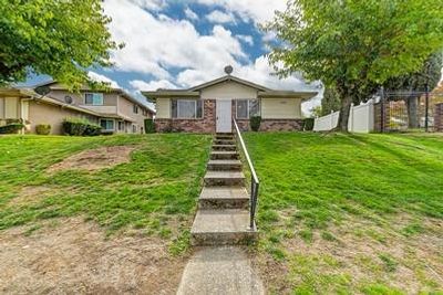 11572 Quartz Dr, Condo with 2 bedrooms, 1 bathrooms and null parking in Auburn CA | Image 1