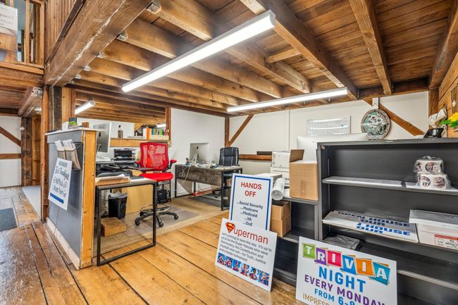 837 Lake St, House other with 6 bedrooms, 4 bathrooms and null parking in Bristol NH | Image 6