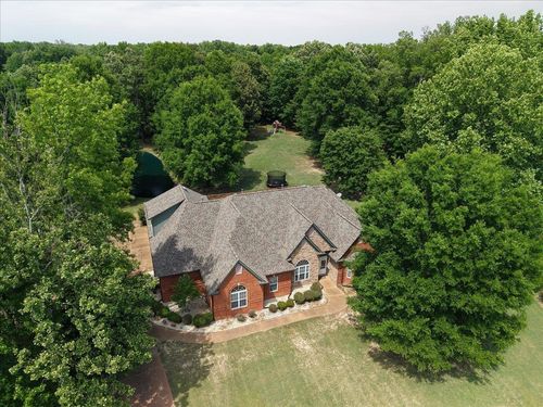 600 Woodsedge Dr, Eads, TN, 38028-3770 | Card Image