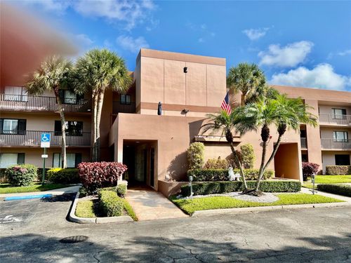 211-7426 Ashmont Cir, Tamarac, FL, 33321-7870 | Card Image
