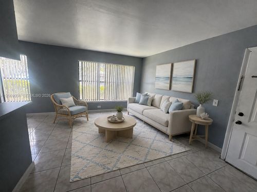 7-blgd-8793 Nw 39th St, Sunrise, FL, 33351-6592 | Card Image