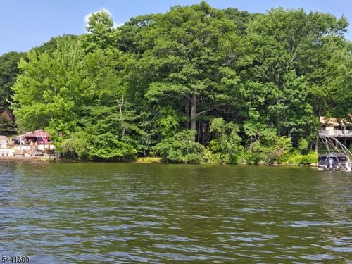 4 Maine St, Lake Hopatcong, NJ, 07849-1663 | Card Image