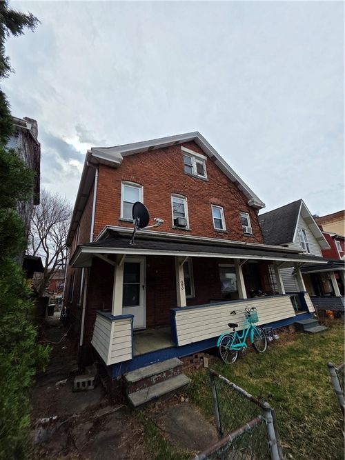 33 Wood St, Natrona Heights, PA, 15065-2633 | Card Image