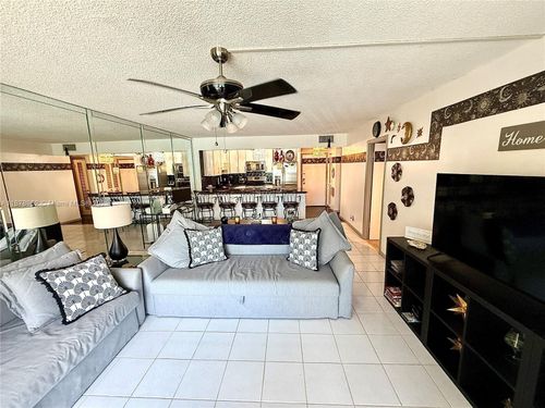 apt-233-1801 S Ocean Dr, Hallandale Beach, FL, 33009-4946 | Card Image