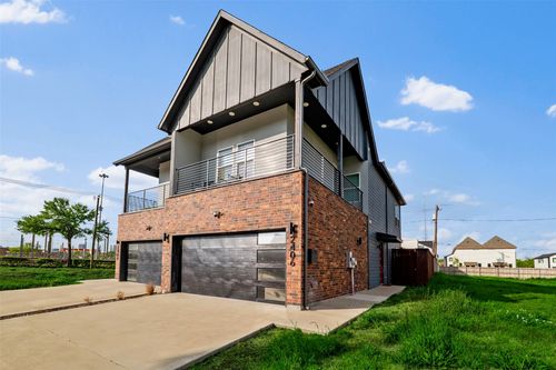 2406 Merlin St, Dallas, TX, 75215-1516 | Card Image