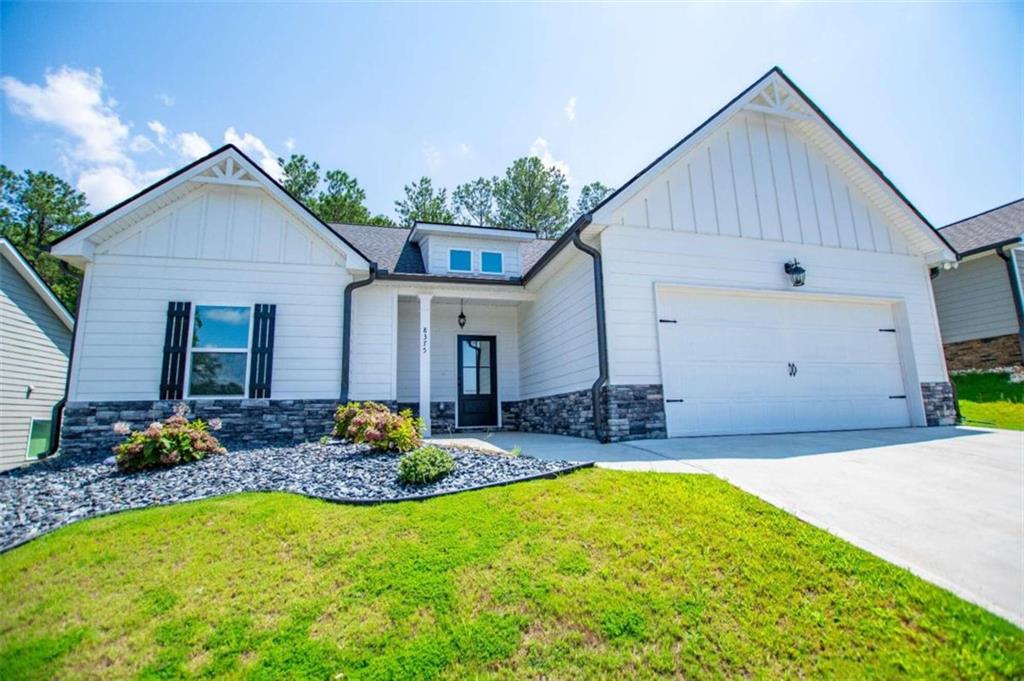 Loch Lomand Ln, Winston, GA 30187