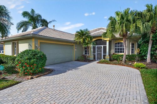 5121 Flagstone Dr, SARASOTA, FL, 34238-2790 | Card Image