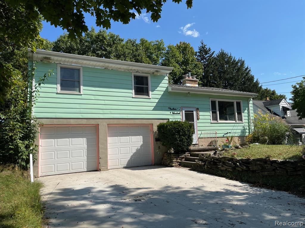 Indiana Ave, Lansing, MI 48906