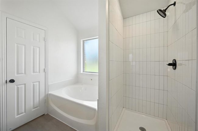 713 Madeline Ct, House other with 3 bedrooms, 2 bathrooms and null parking in Azle TX | Image 17