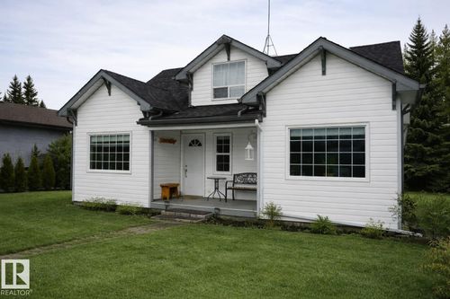 5016 52 Ave, Warburg, AB, T0C2T0 | Card Image