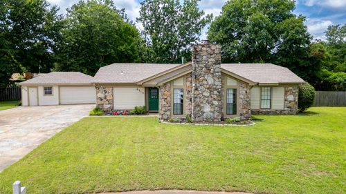 6710 Brownbark Cv, Memphis, TN, 38115-4302 | Card Image