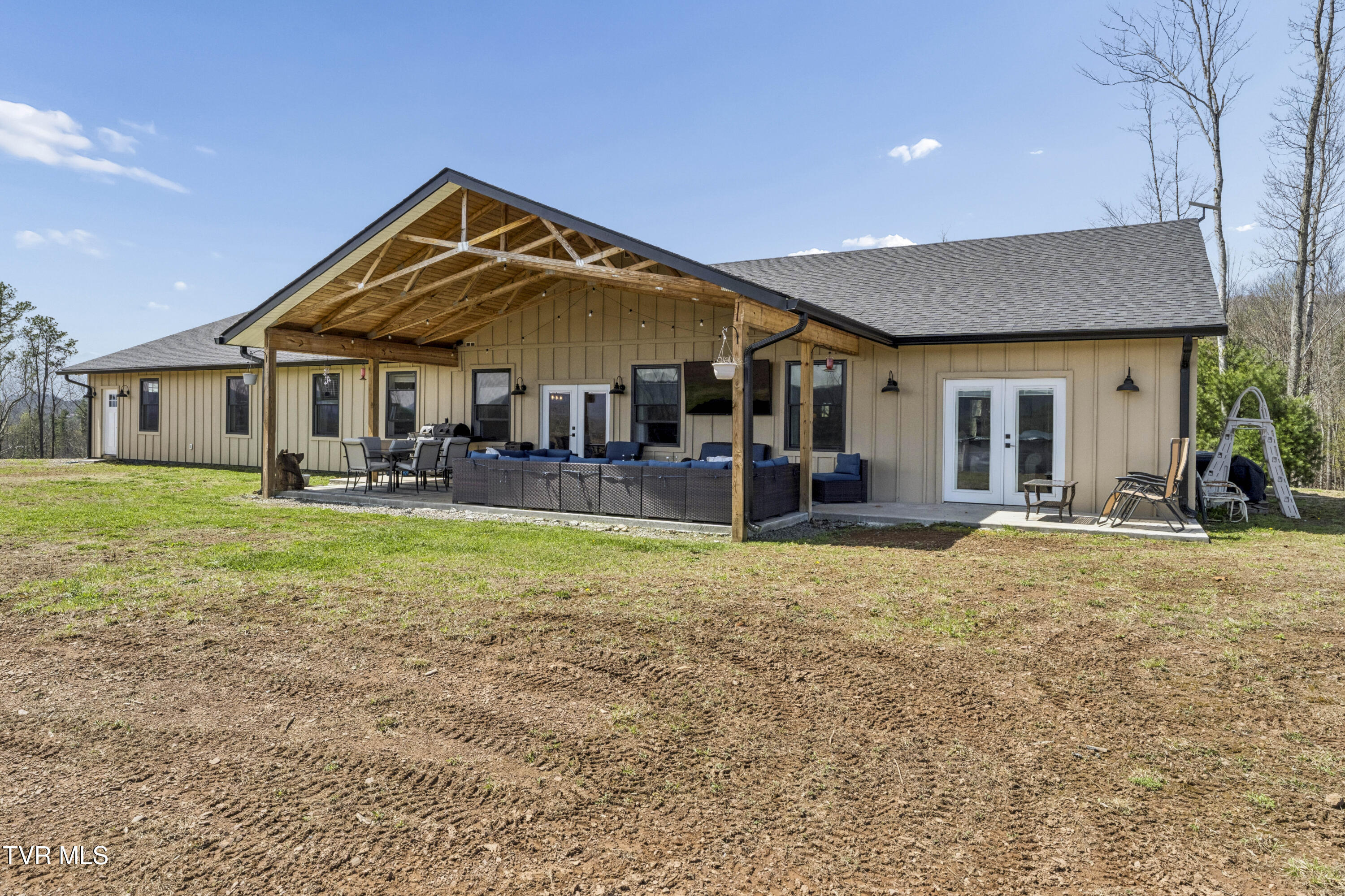 Residential in Mountain City 3