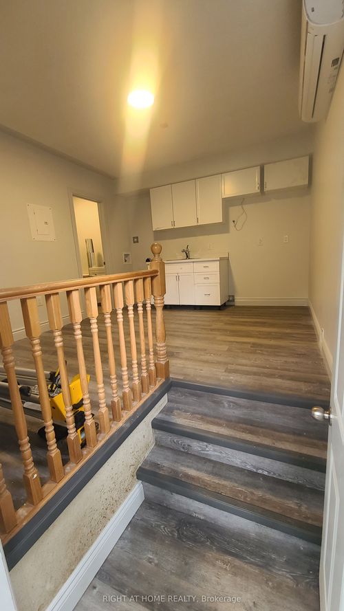 back-unit-639 Ontario St, Stratford, ON, N5A3J6 | Card Image