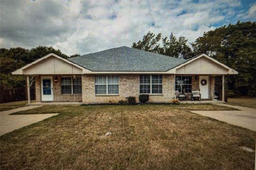 327 Shady Valley Dr, Mansfield, TX, 76063-1851 | Card Image