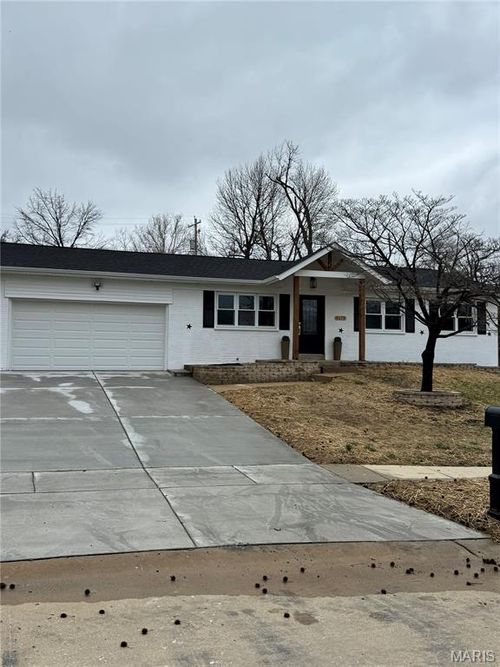 4175 Scotch Dr, Bridgeton, MO, 63044-3436 | Card Image