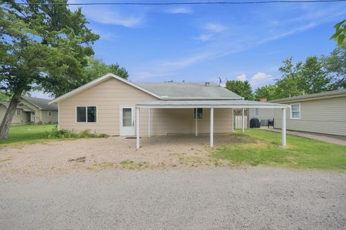 311 N Garfield St, Cheney, KS, 67025-8628 | Card Image