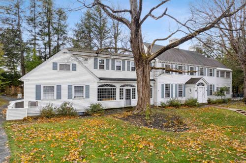 2 Hilton Field Ln, Hanover, NH, 03755-1413 | Card Image
