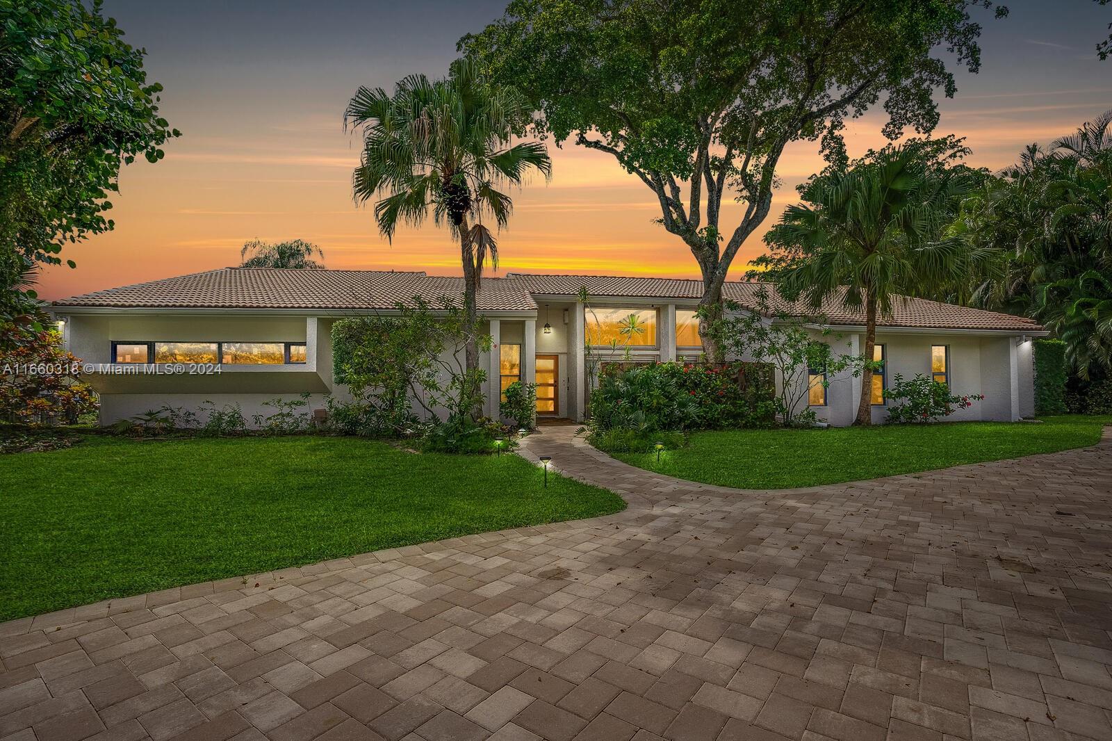 Lake Dasha Dr, Plantation, FL 33324