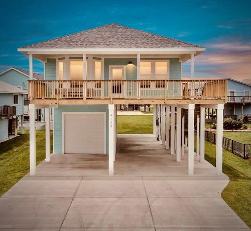 22814 Camino St, Galveston, TX, 77554-1166 | Card Image