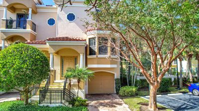 605 Del Sol Circle, Townhouse with 3 bedrooms, 3 bathrooms and null parking in Tequesta FL | Image 2