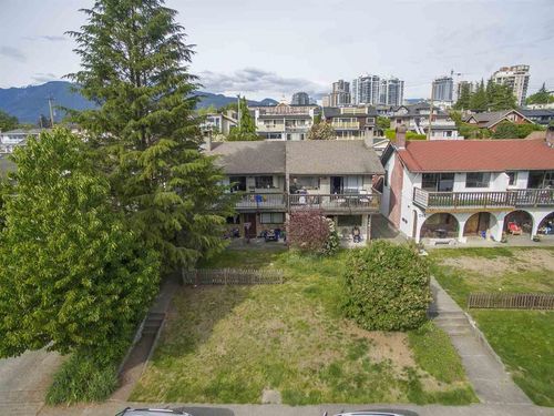 246 W 5th St, North Vancouver, BC, V7M1K1 | Card Image