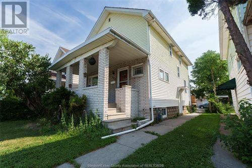 950 Elsmere Ave, Windsor, ON, N9A2A9 | Card Image