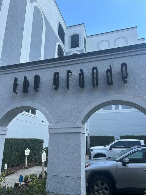 1033-206 E South St, Orlando, FL, 32801-3558 | Card Image