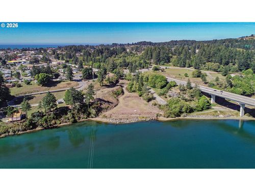 6420 Bridge St, Brookings, OR, 97415-2508 | Card Image
