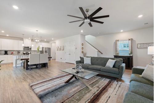 2624 Red Sky Aly, Antioch, TN, 37013-2207 | Card Image