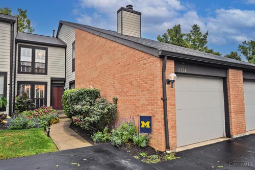 2258 Clough Ridge Dr, Cincinnati, OH, 45230 | Card Image