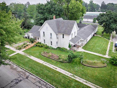 307 S Main St, Topeka, IN, 46571-9565 | Card Image