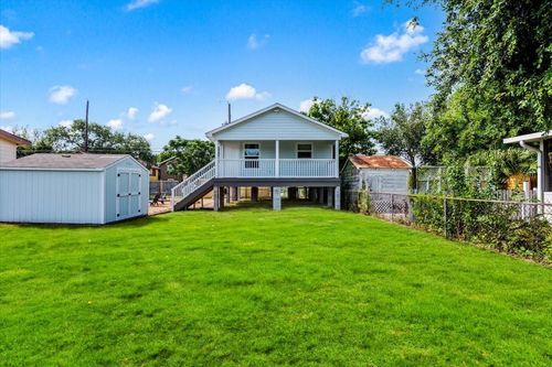 5423 Avenue R, Galveston, TX, 77551-5521 | Card Image