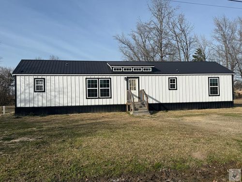 100 Saddle Brook Dr, De Kalb, TX, 75559-2100 | Card Image