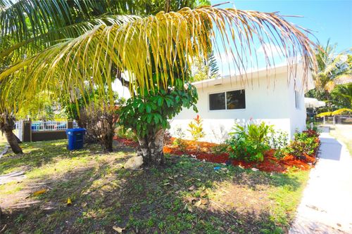 2-1497 Ne 118th Ter, Miami, FL, 33161-6919 | Card Image