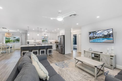 768 Sea Ct, MARCO ISLAND, FL, 34145-3460 | Card Image