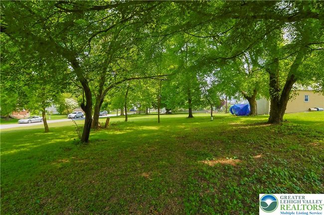 1373 Puggy Ln, House other with 4 bedrooms, 2 bathrooms and null parking in BETHLEHEM PA | Image 54