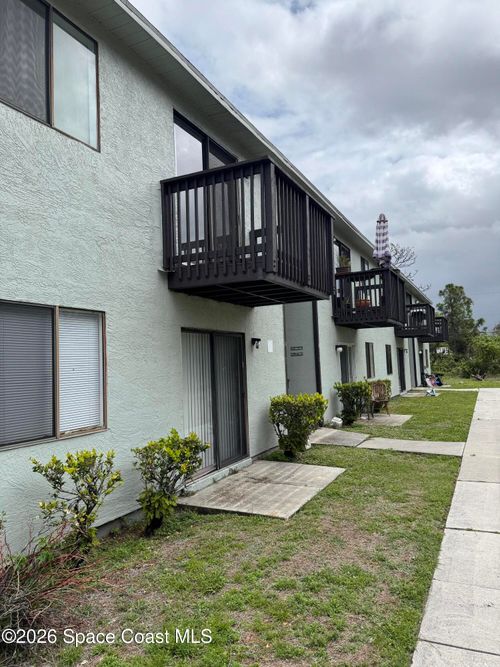 8-421 Mercury Ave Se, Palm Bay, FL, 32909-3952 | Card Image