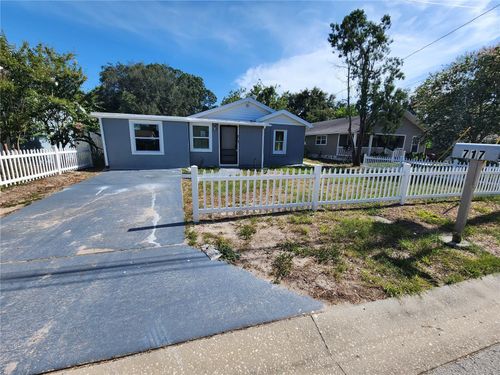 717 Patterson St, CLEARWATER, FL, 33756-1137 | Card Image